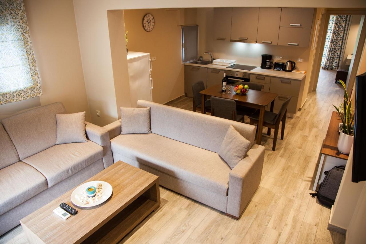 Paporas Apartments สโวโรนาตา ภายนอก รูปภาพ